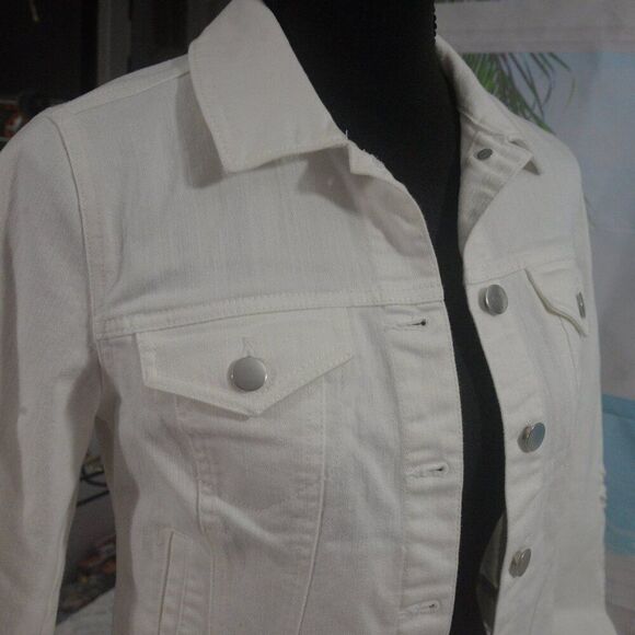 Maison Jules White Denim Jacket with Floral Sleeve Cutouts Size XS - Picture 5 of 7